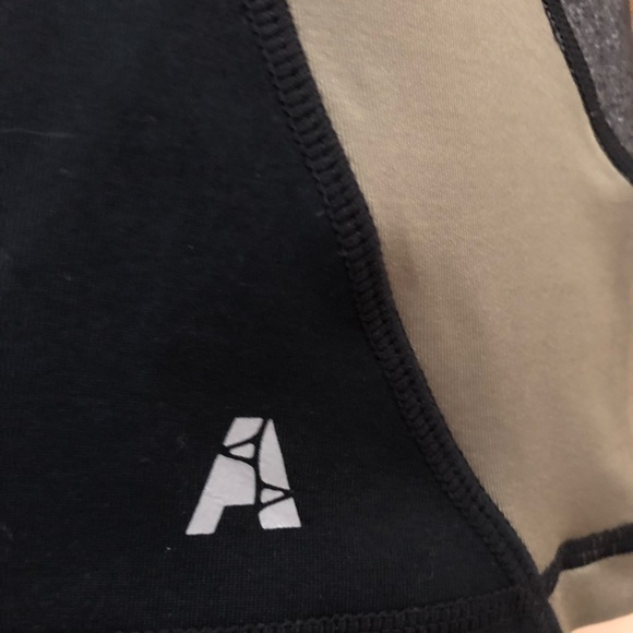 🆕 AVOCADO Athletic Yoga Top - Picture 5 of 8